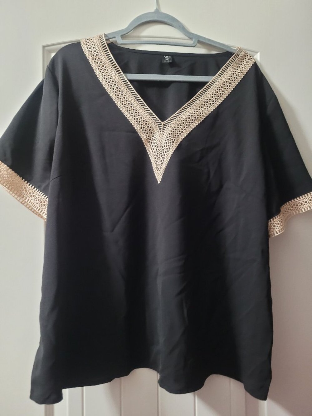 Womens Shirt Dressy Black with White embroidered Trim Size 2X Shein
